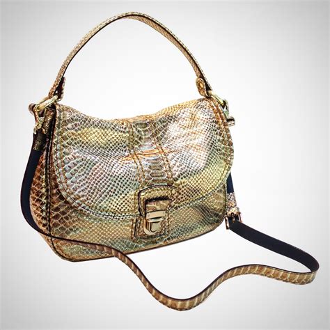 pre owned handbags australia.